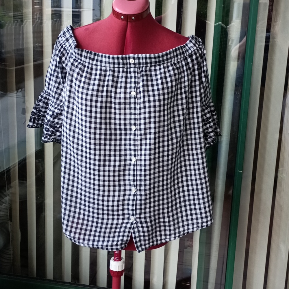 Old Navy off the shoulder top